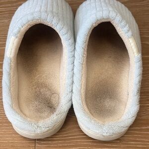 Well Worn Slippers Fragrant